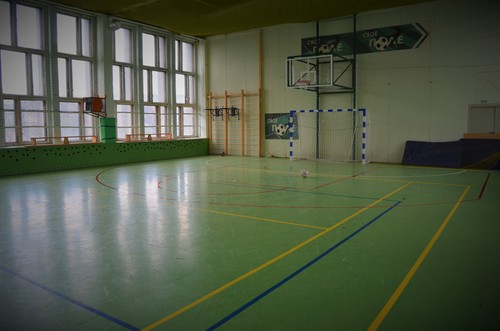 Аренда спортивного зала в СПб: мини-футбол, баскетбол, волейбол, теннис